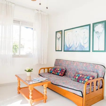 Irta Playa Apartment *